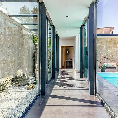 Villa Portugal Active Sunset Carreco
