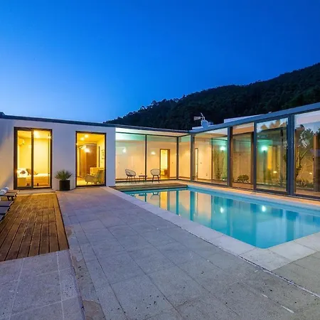 Portugal Active Sunset Villa Carreco